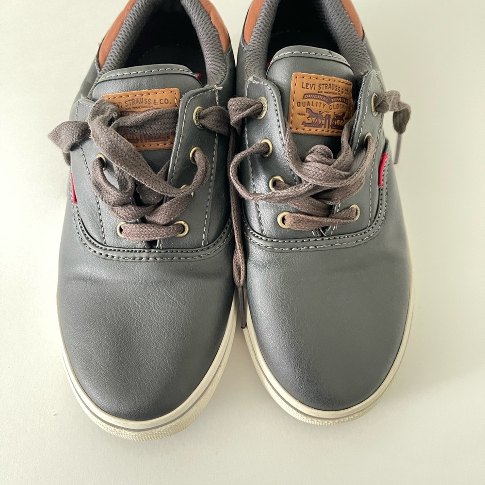Signature by Levi Strauss Gray and Brown Sneakers Canvas Upper